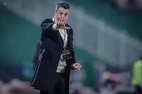 A Bola: И този път Хулио не спечели трофей