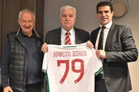 Георги Иванов уважи премиерата на книгата „Осмото тепе“