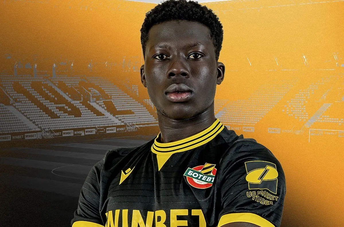 Закария Тиндано ще играе с №41 Ботев Пловдив и Гьозтепе