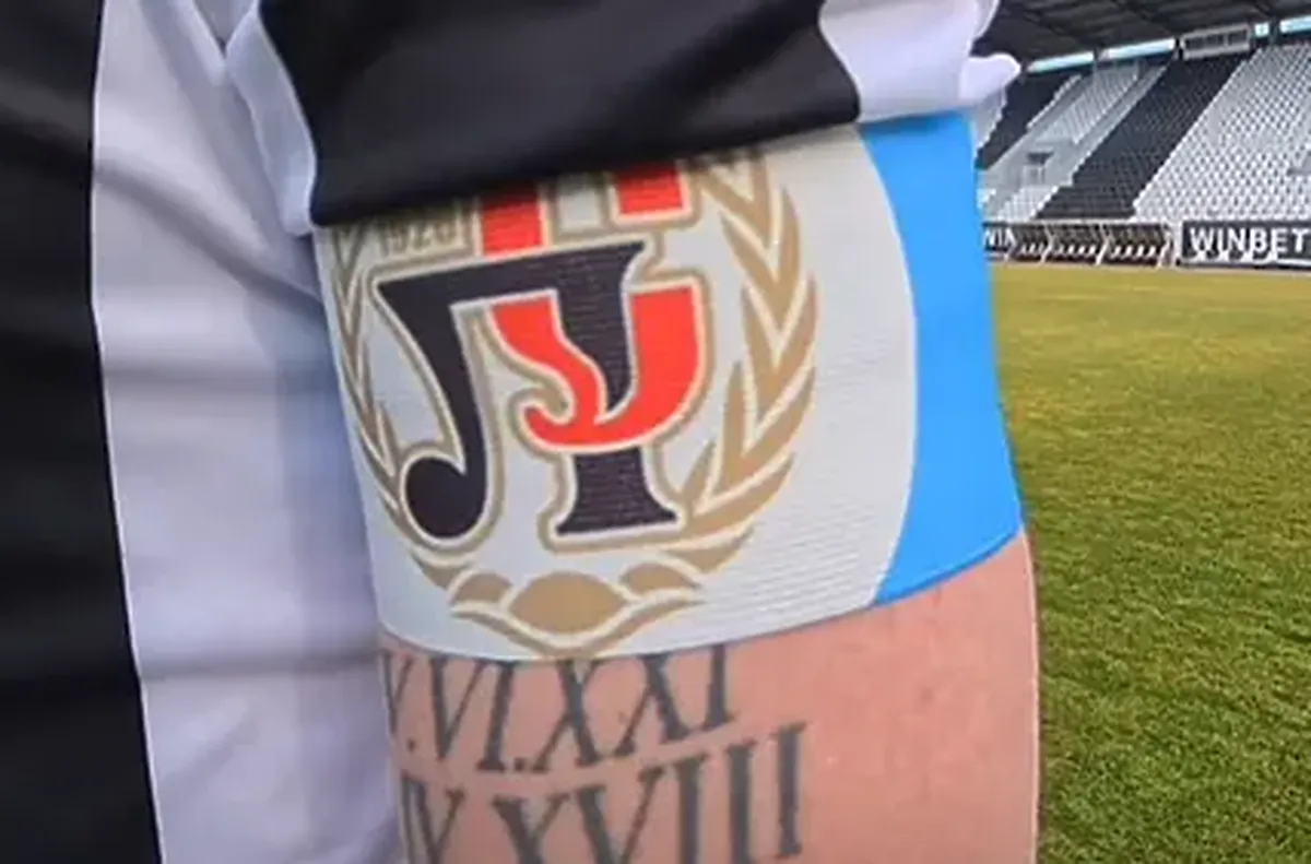 Локо (Пд) показа специална капитанска лента за стогодишнината