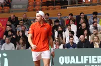 Белгиец, победил Григор наскоро, сломи и братовчед му за Купа “Дейвис”