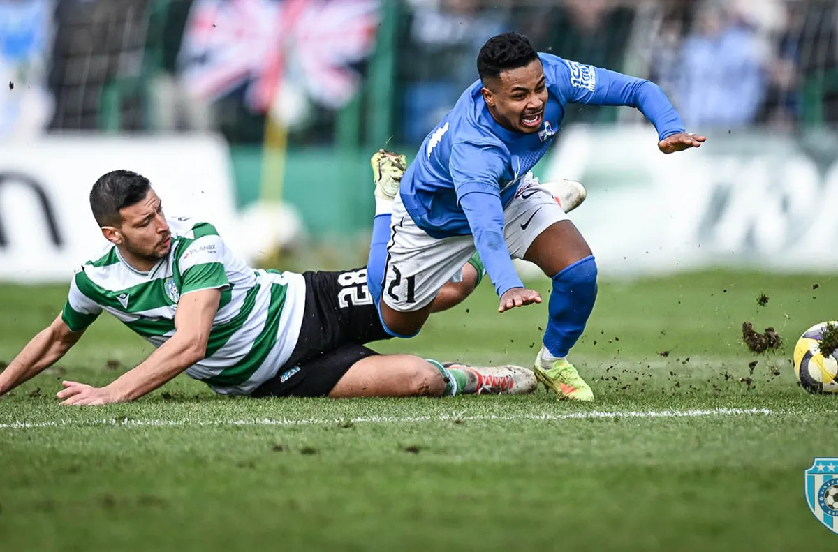 Соколите недоволни от съдийството срещу Черно море Ръководството на Спартак