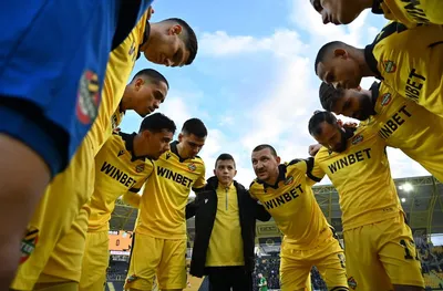 Ботев (Пд) също скочи на съдиите