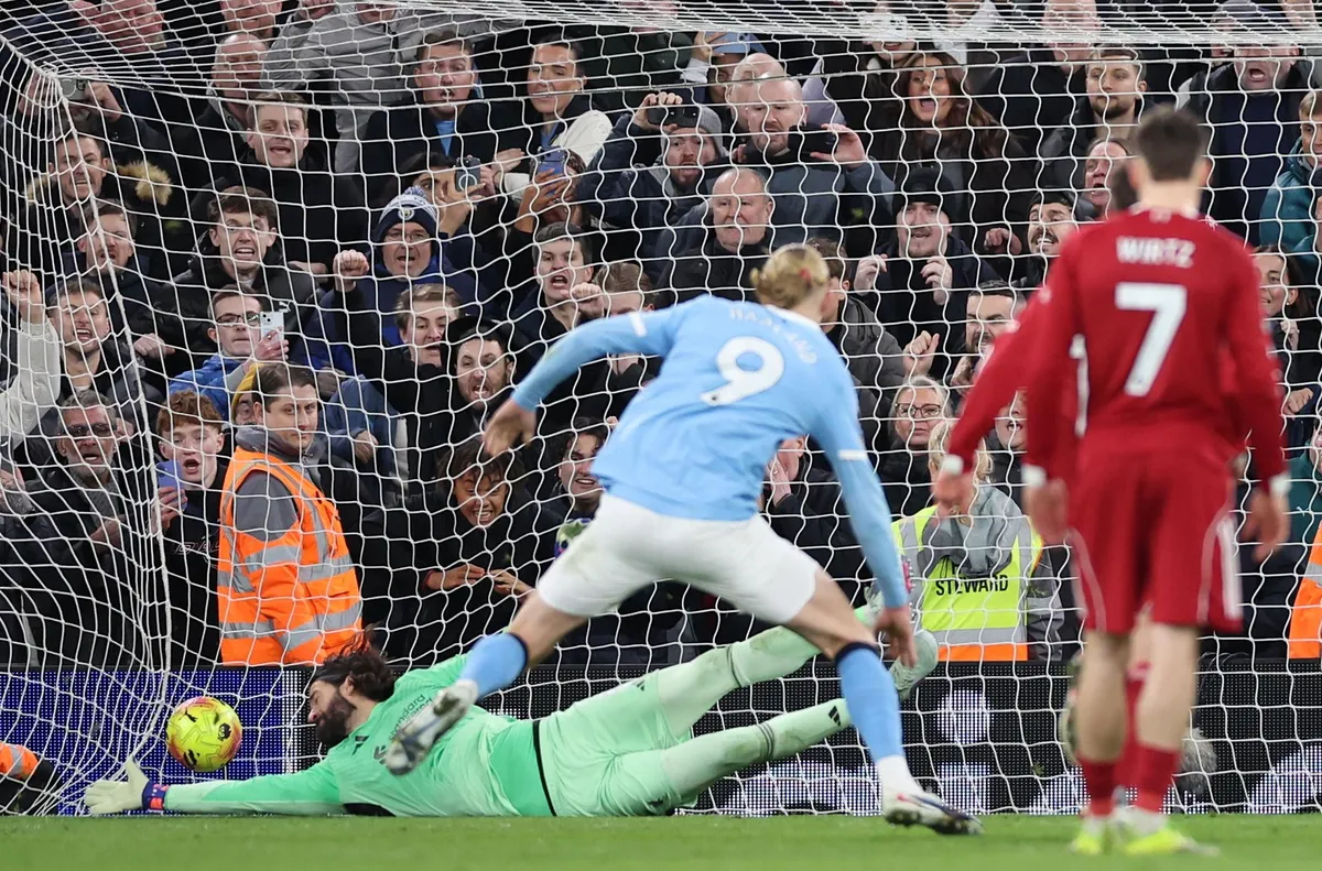 Нападателят на Манчестър Сити Ерлинг Холанд смята че битката за