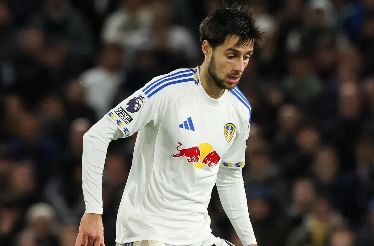 Илия Груев отново е титуляр гледайте и следете мача тук