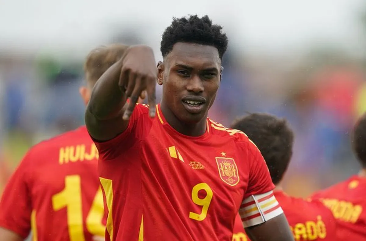 Нападателят на Порто се травмира по време на дербито със