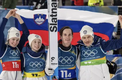 Словения защити олимпийската си титла в смесеното отборно състезание по ски скок