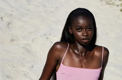 Бивш вратар заби атлетка