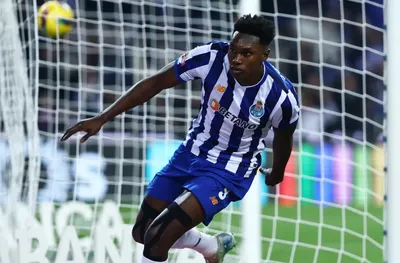 Нападател на Испания пропуска Световното заради контузия