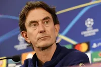 Падна още една треньорска глава във Висшата лига