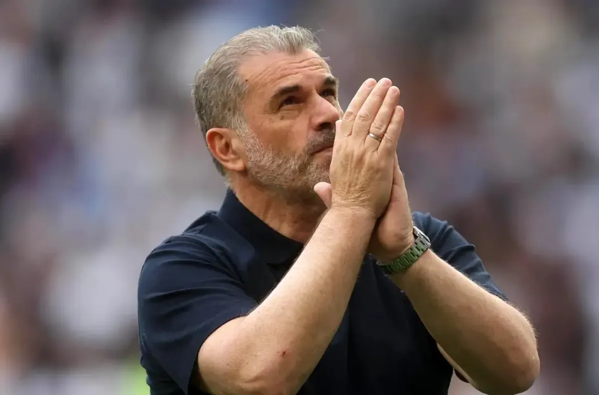 Бившият мениджър на Тотнъм Ангелос Постекоглу смята че лондонският клуб