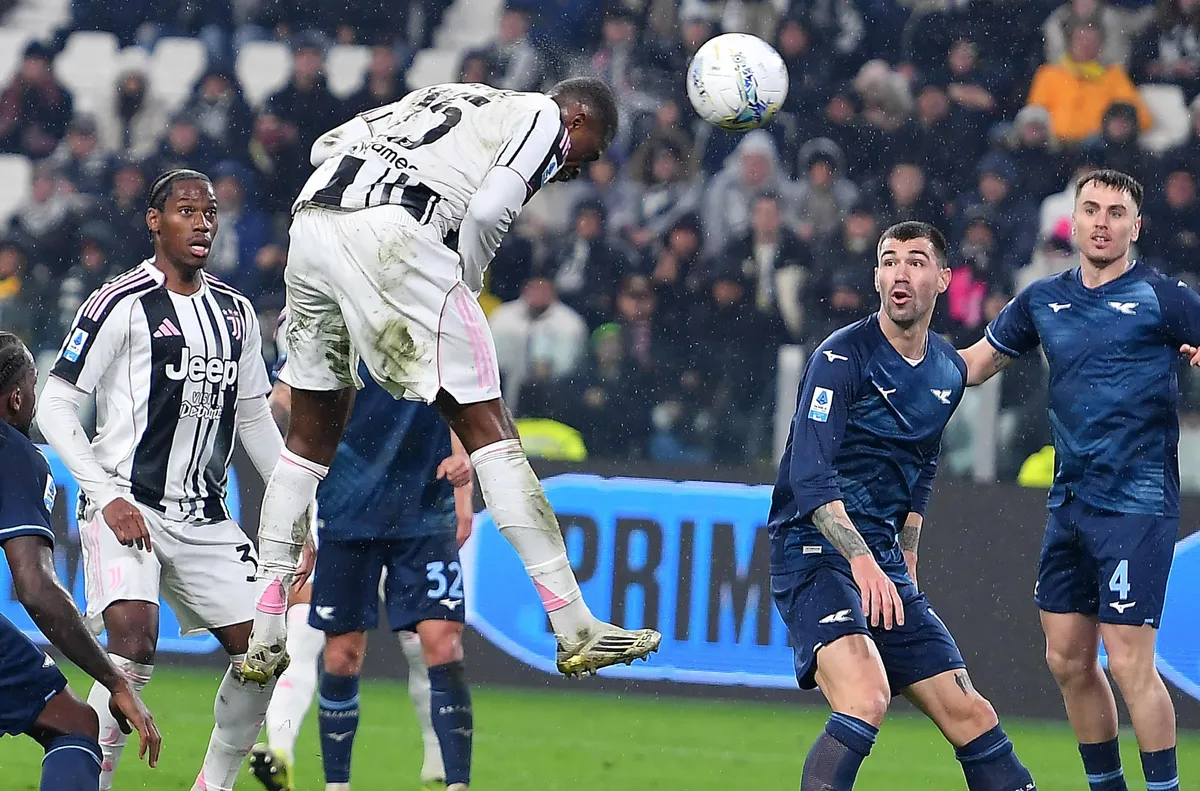 Вестник Tuttosport съобщава че Манчестър Юнайтед ще следи отблизо съботното