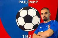 Официално: Струмска слава подписа с нов халф