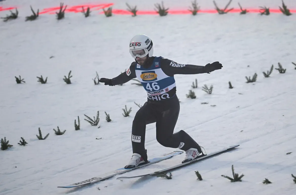 Той се приземи на 129 0 метра Българският ски скачач