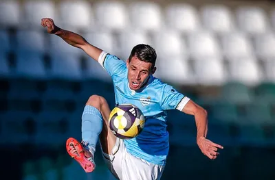 Карагерен: Треньорът ще ни дърпа ушите