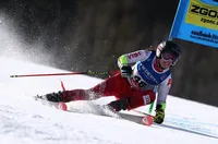 Цурбриген не успя да завърши първия манш на гигантския слалом, Бриньоне води