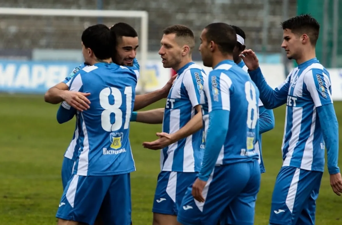 Севлиево удари Марек Лидерът във Втора лига Дунав Русе стартира