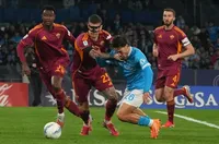 Наполи на два пъти се върна и стигна до точката срещу Рома (ВИДЕО)