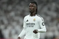 Камавинга: Трябва да демонстрираме страхотно представяне