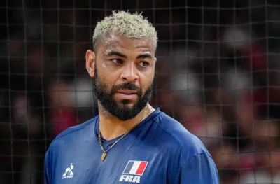 Голямата звезда на Франция във волейбола се завръща у дома