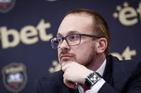 БФС честити рождения ден на Добрин Гьонов