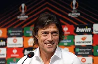 Голям шок за Севиля! Наказаха треньора за цели 7 мача