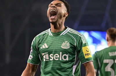 Нюкасъл унищожи Карабах в Баку и така обезсмисли реванша на "Сеймт Джеймсис Парк"