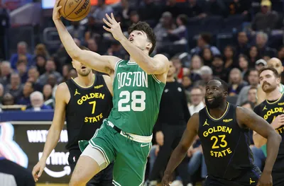 Бостън победи Голдън Стейт за второ място на Изток