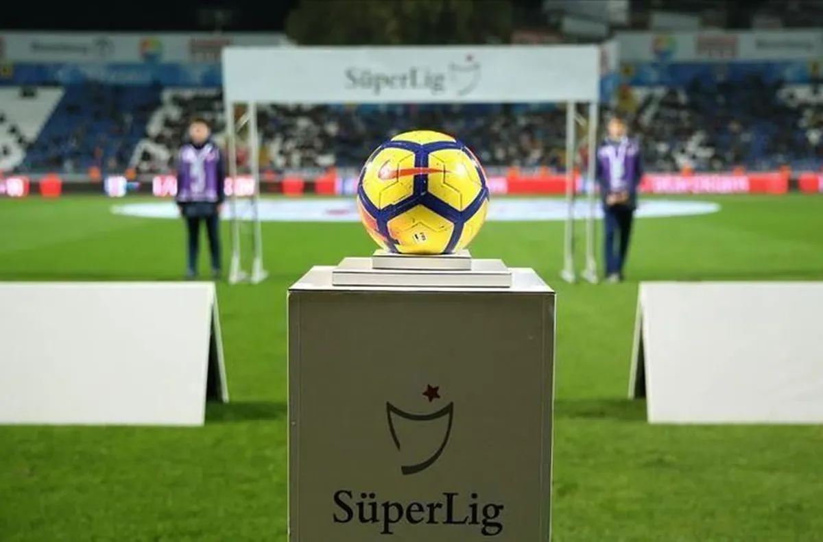 Общо 32 лица са били задържани днес по обвинения за