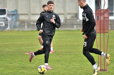 Локомотив (Пловдив) с група от 20 футболисти за Спартак (Варна)