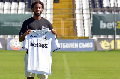 Жордан Варела се завръща в групата на Славия