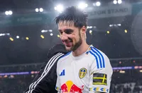 Лийдс предлага нов дългосрочен договор на Илия Груев