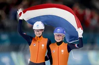 Нидерландска доминация в бързото пързаляне с кънки 