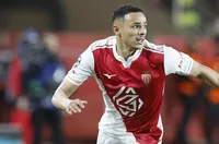 Монако удари лидера във Франция