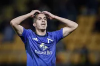 Левски може да продаде Акрам Бурас в Белгия