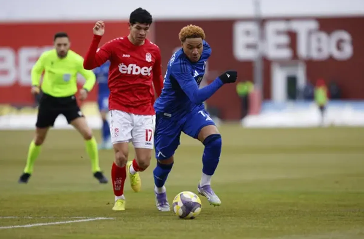 Левски се пошегува с Найденов: ГолМАЙСТОРИТЕ - Сула, Око-Флекс и Переа