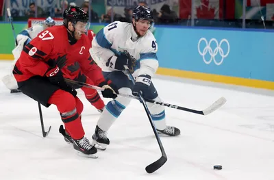 Конър МакДейвид грабна приза за №1 в хокея