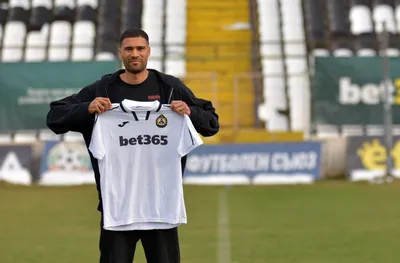 ОФИЦИАЛНО: Славия обяви трансфера на Дейвид Малембана