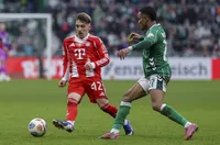 Байерн задържа новата си звезда с дълъг договор