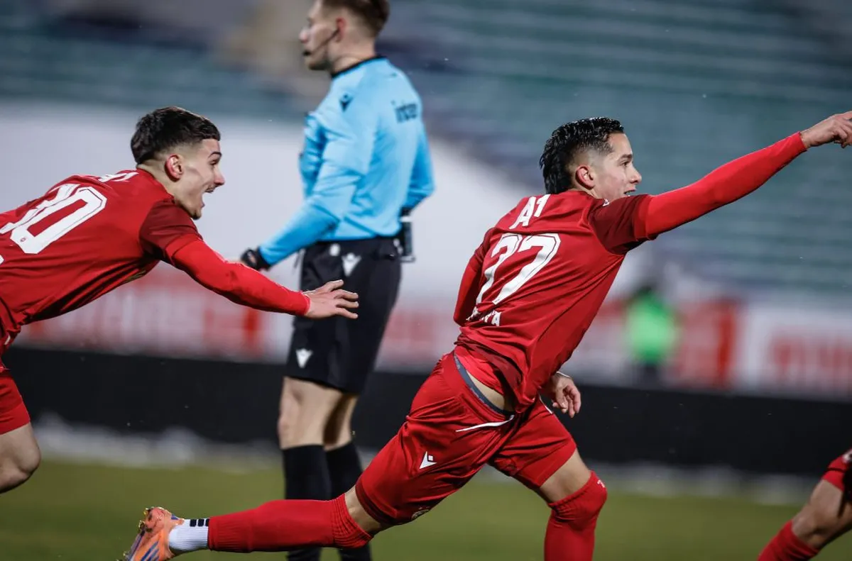 Янев гласи промени за Септември