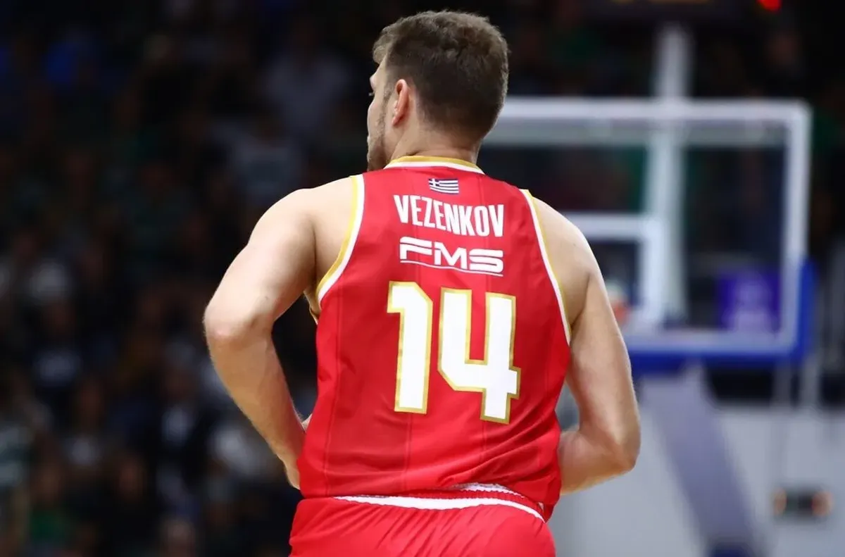 Олимпиакос пада в Евролигата без Везенков