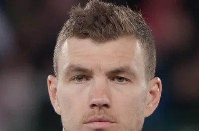 Нападател на Шалке 04: С радост се отказах от парите, за да играя за този клуб