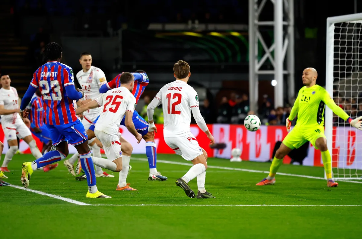 ОБЗОР: Кристъл Палас и АЗ Алкмаар взеха след поправителен билети за осминафиналите в ЛК (ВИДЕО)