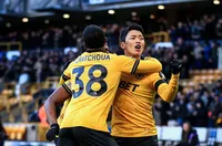 Уулвс “ухапа” и Астън Вила на “Молиньо”