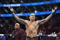 Перейра оваканти пояса и отваря пътя към титлата за Прохазка