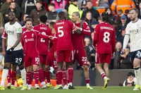 ОБЗОР: Ливърпул се развихри и отнесе Уест Хем с 5:2 (РЕЗУЛТАТИ) 