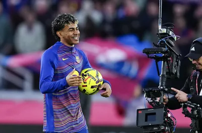 Ямал с хеттрик за успех на Барса