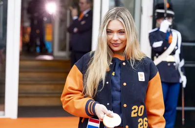 Нидерландка продаде екип за близо 200 бона