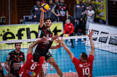 Нефтохимик 2010 победи ЦСКА в двубой от мъжкото волейболно първенство