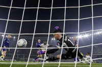 Лукаку донесе победа на Наполи във Верона с гол в добавеното време